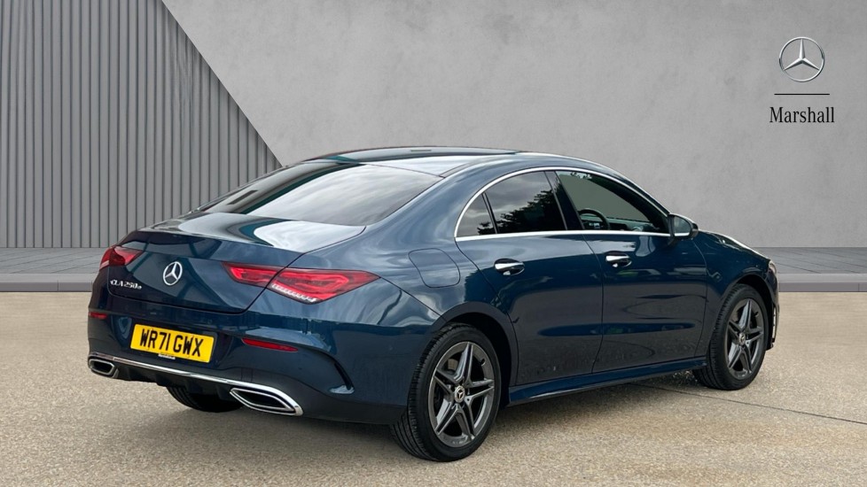 Mercedes Benz CLA