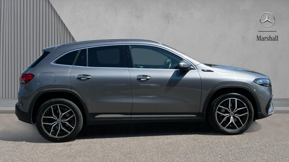 Mercedes Benz EQA