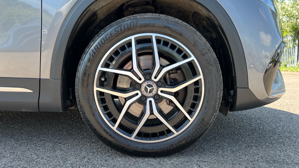 Mercedes Benz EQA