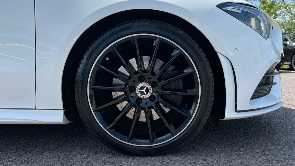 Mercedes Benz CLA