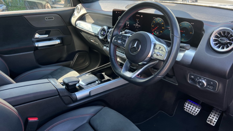 Mercedes Benz EQB