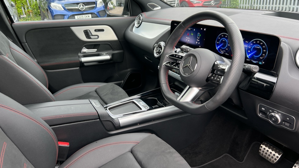 Mercedes Benz EQA