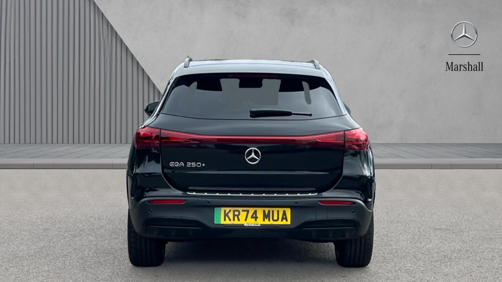 Mercedes Benz EQA