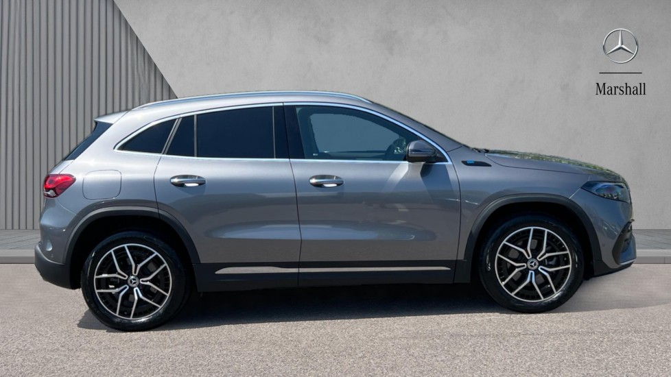 Mercedes Benz EQA