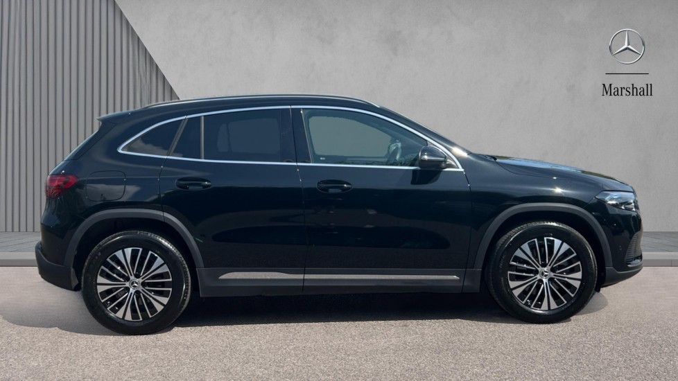 Mercedes Benz EQA