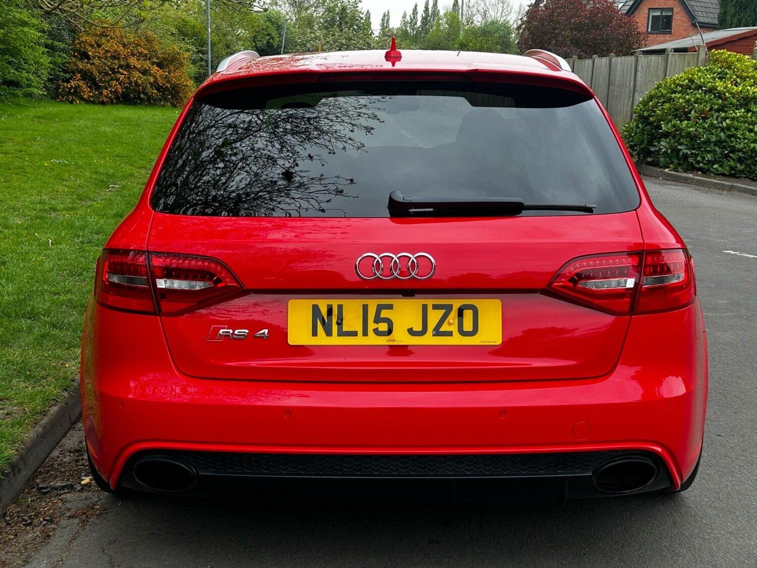 Audi RS4 Saloon