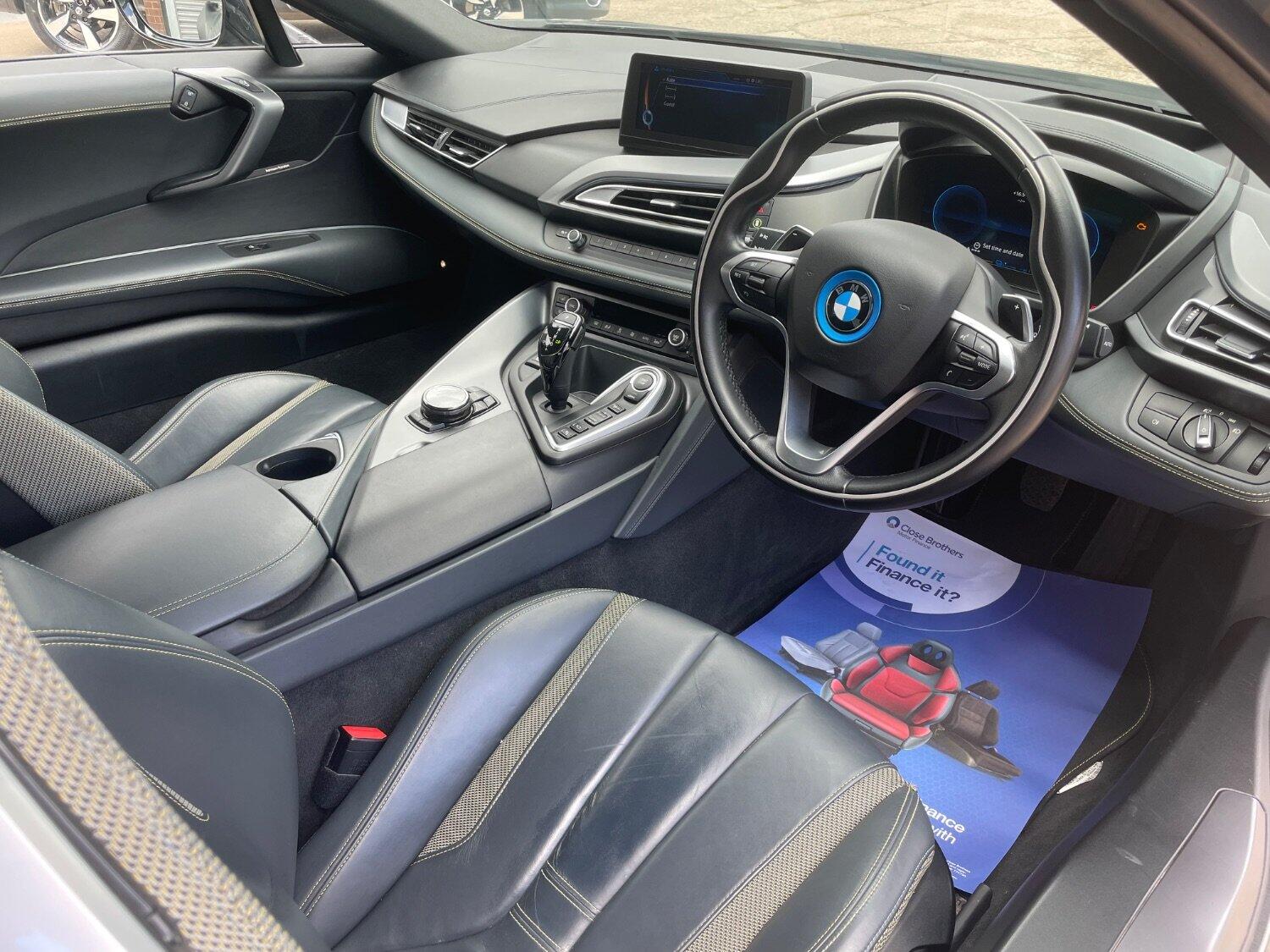 BMW i8