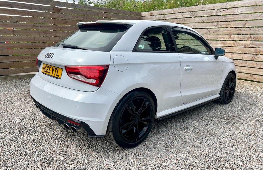 Audi S1