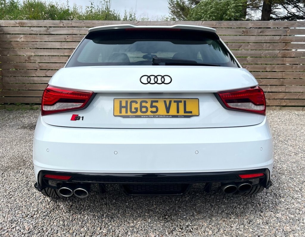 Audi S1