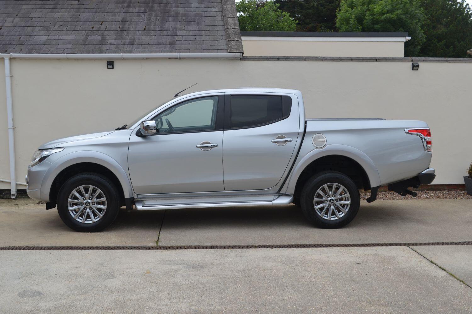 Mitsubishi L200