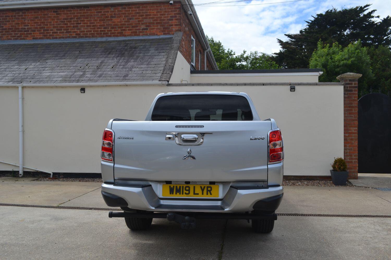 Mitsubishi L200