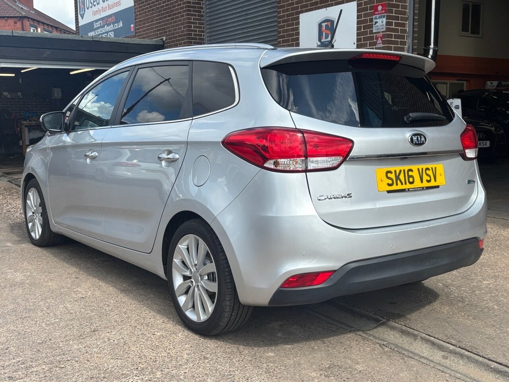 Kia Carens