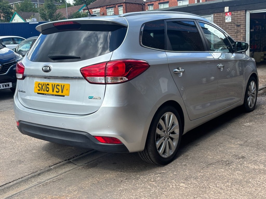 Kia Carens