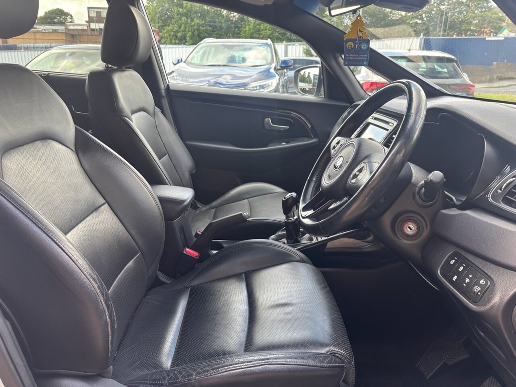 Kia Carens