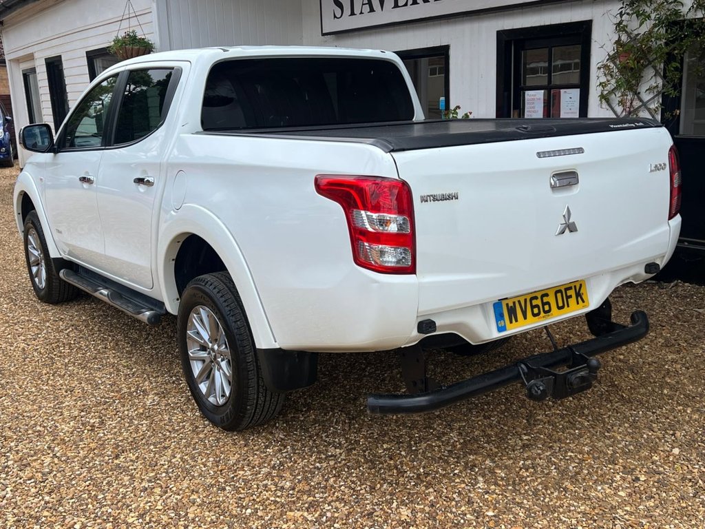 Mitsubishi L200