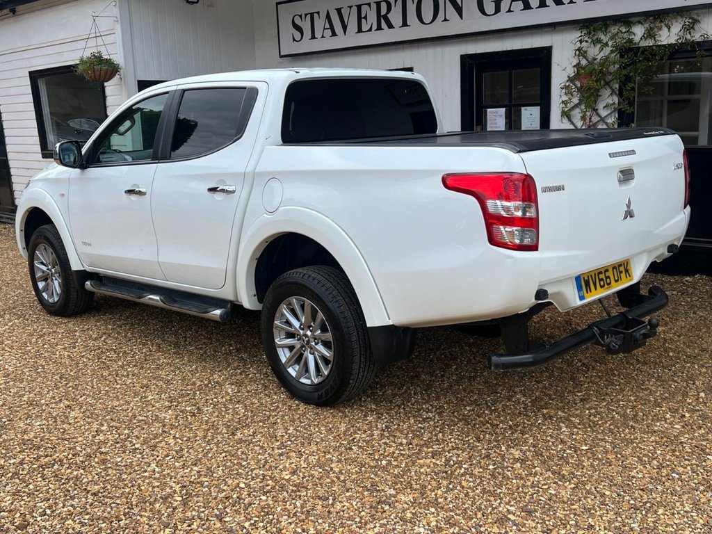 Mitsubishi L200