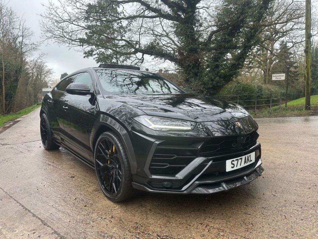 Lamborghini URUS