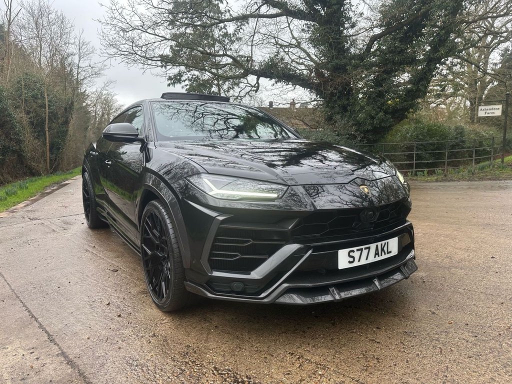 Lamborghini URUS