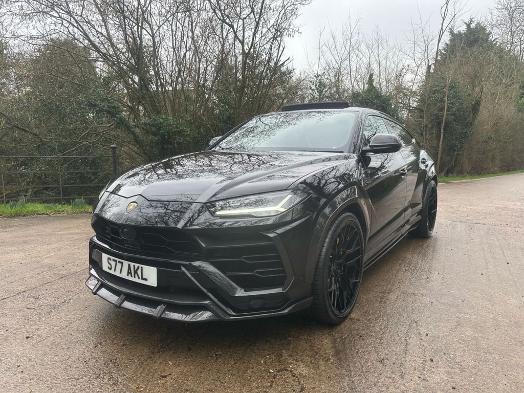 Lamborghini URUS