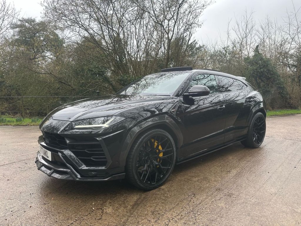 Lamborghini URUS