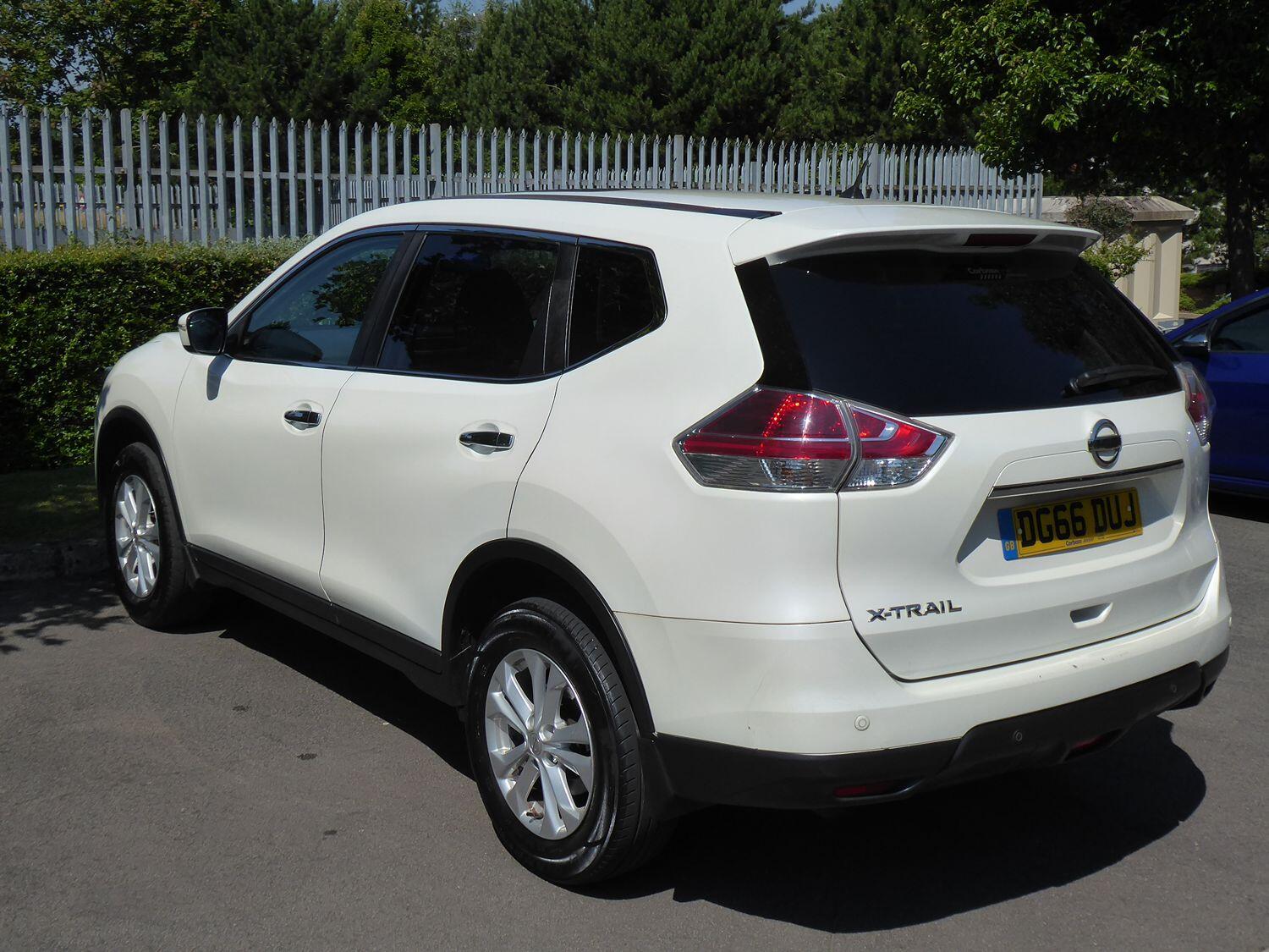 Nissan X Trail
