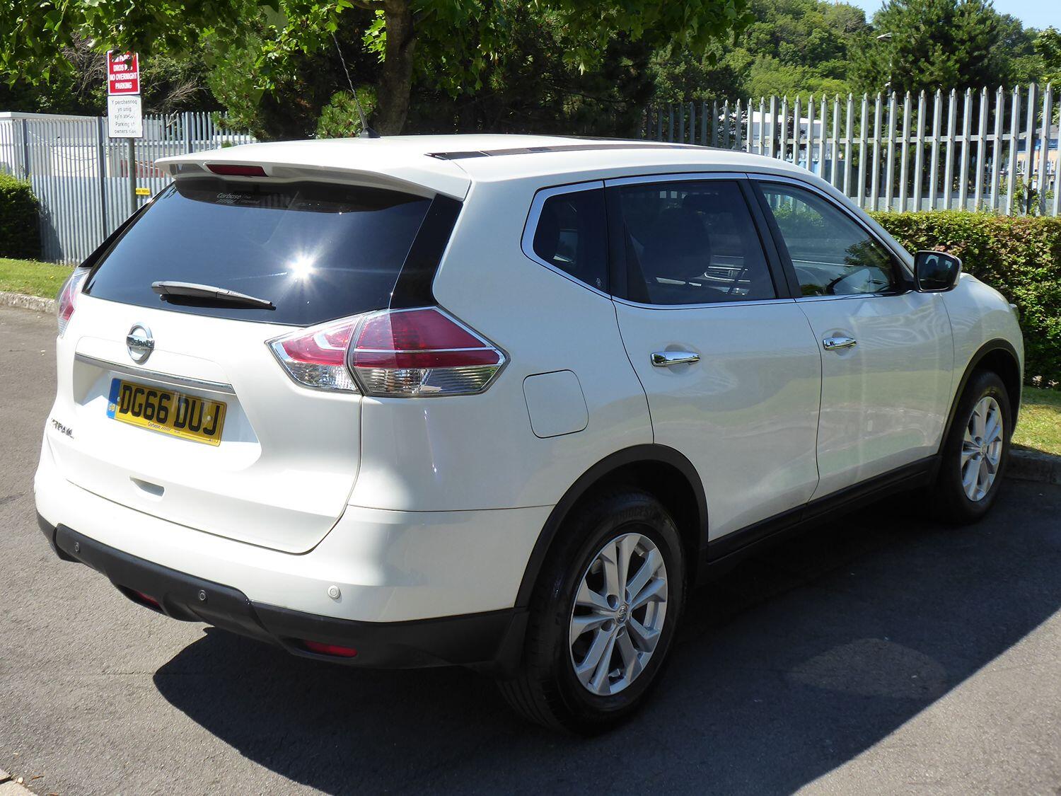 Nissan X Trail