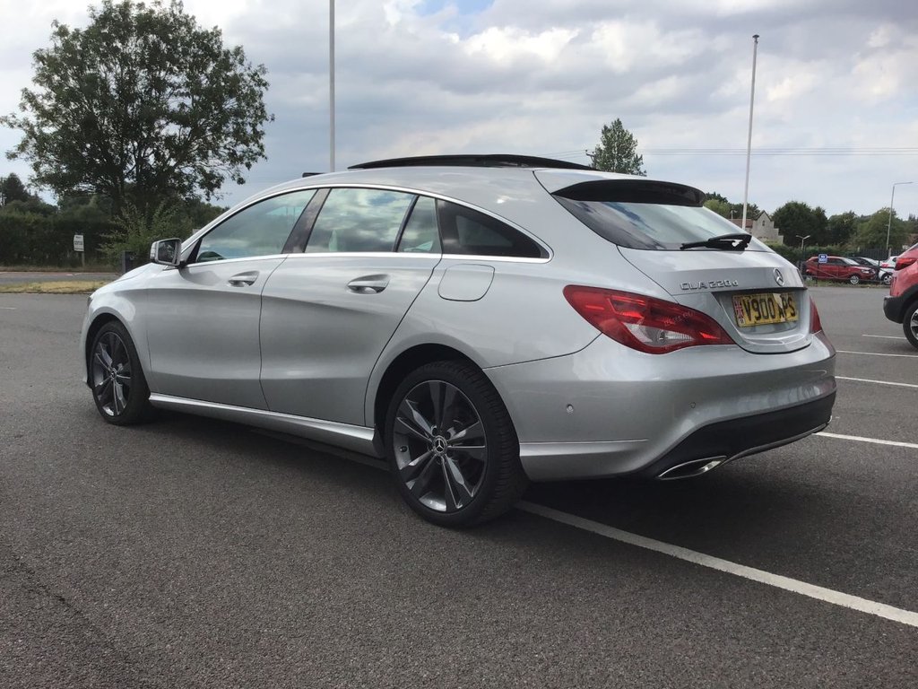 Mercedes Benz CLA