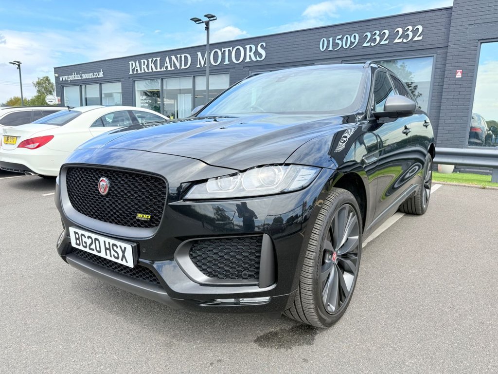 Jaguar F Pace