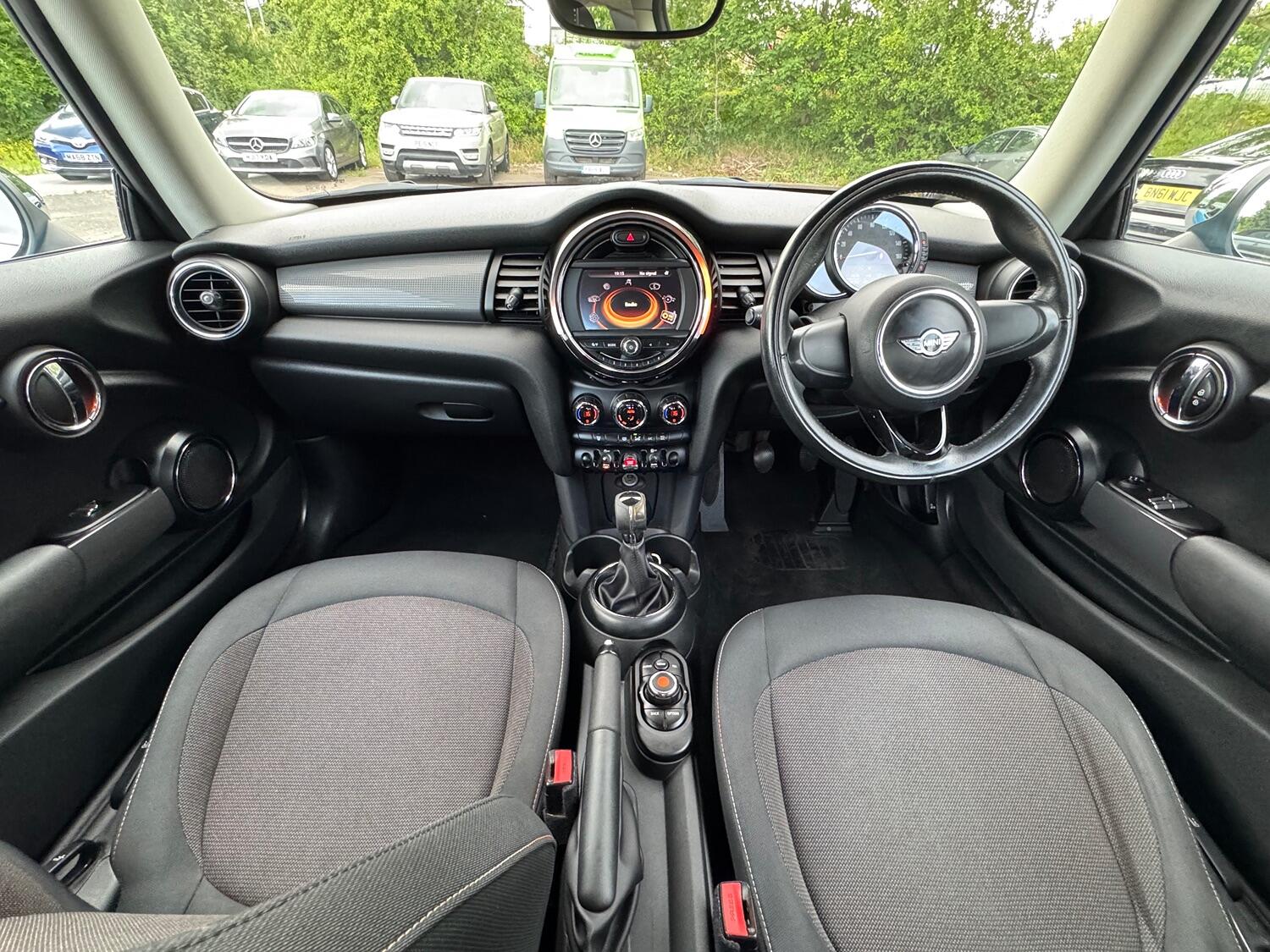 MINI Hatch