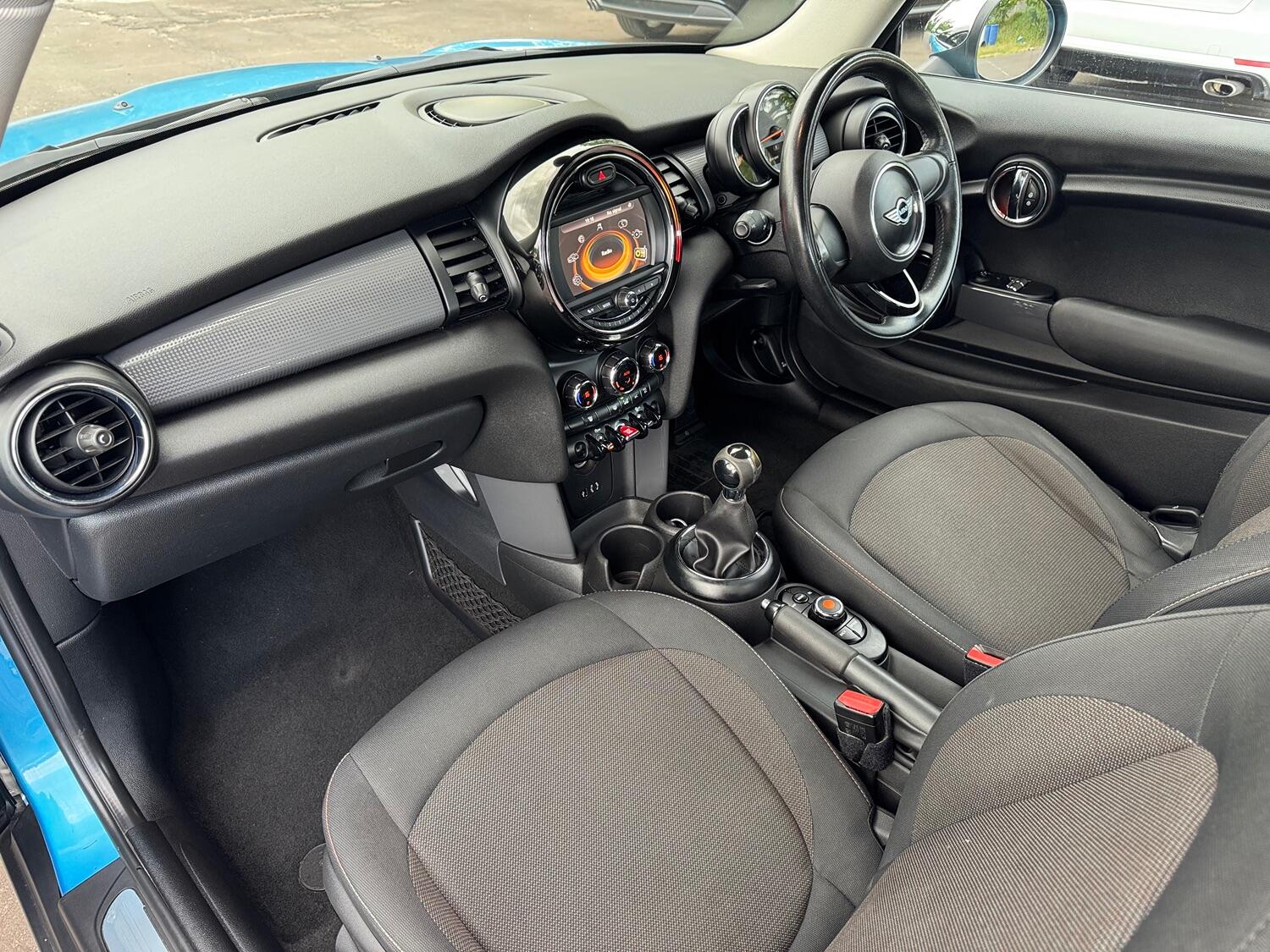 MINI Hatch
