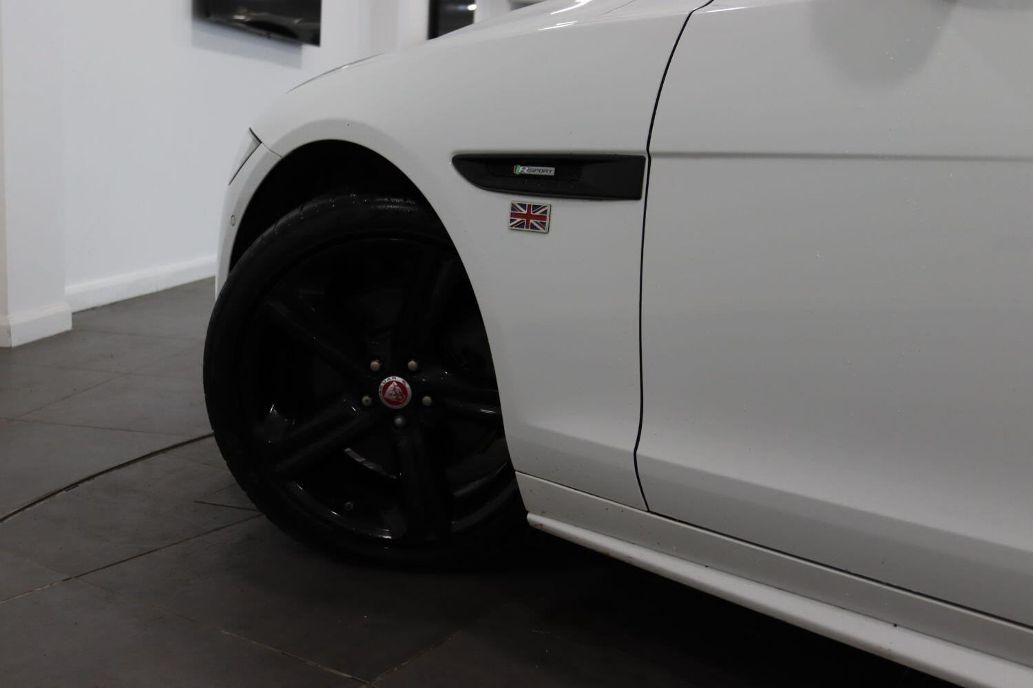 Jaguar XF