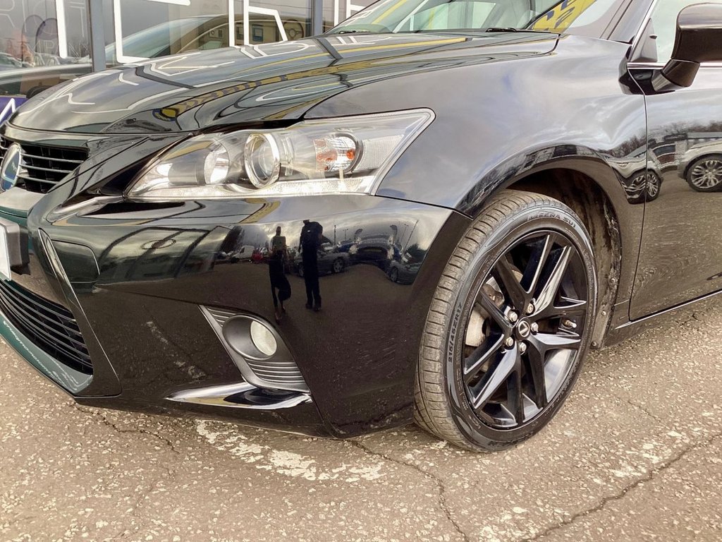 Lexus CT 200h