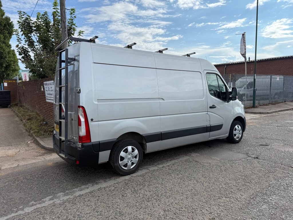 Vauxhall Movano