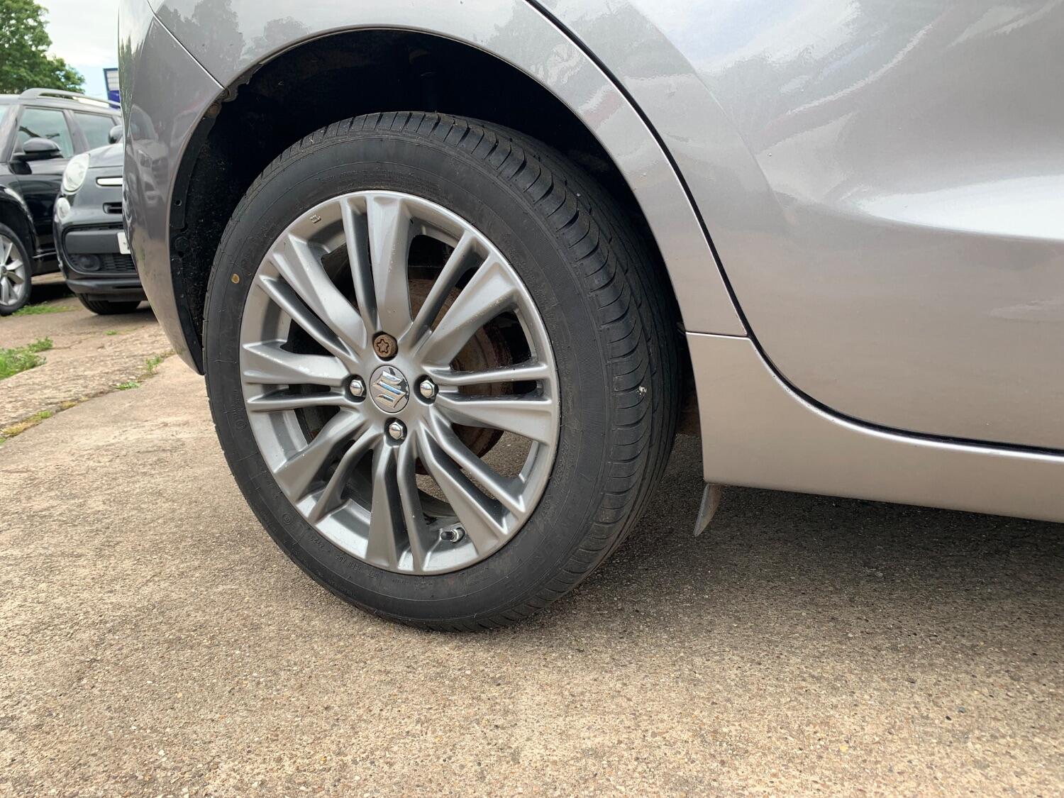 Suzuki Baleno