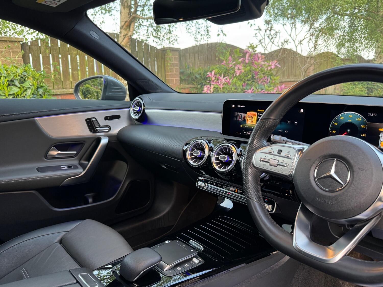 Mercedes Benz CLA