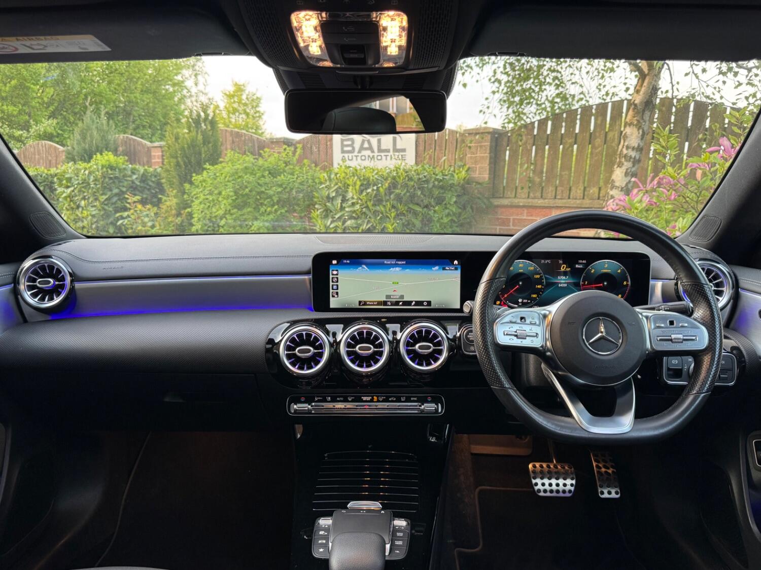 Mercedes Benz CLA