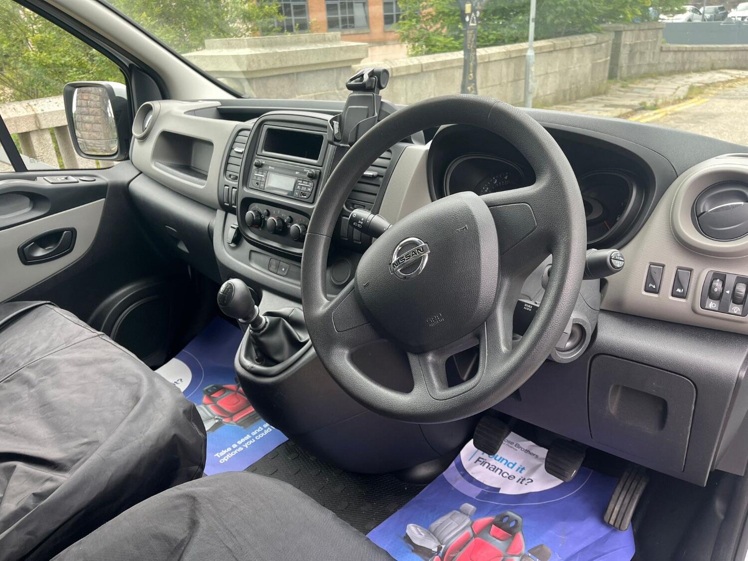 Nissan NV300