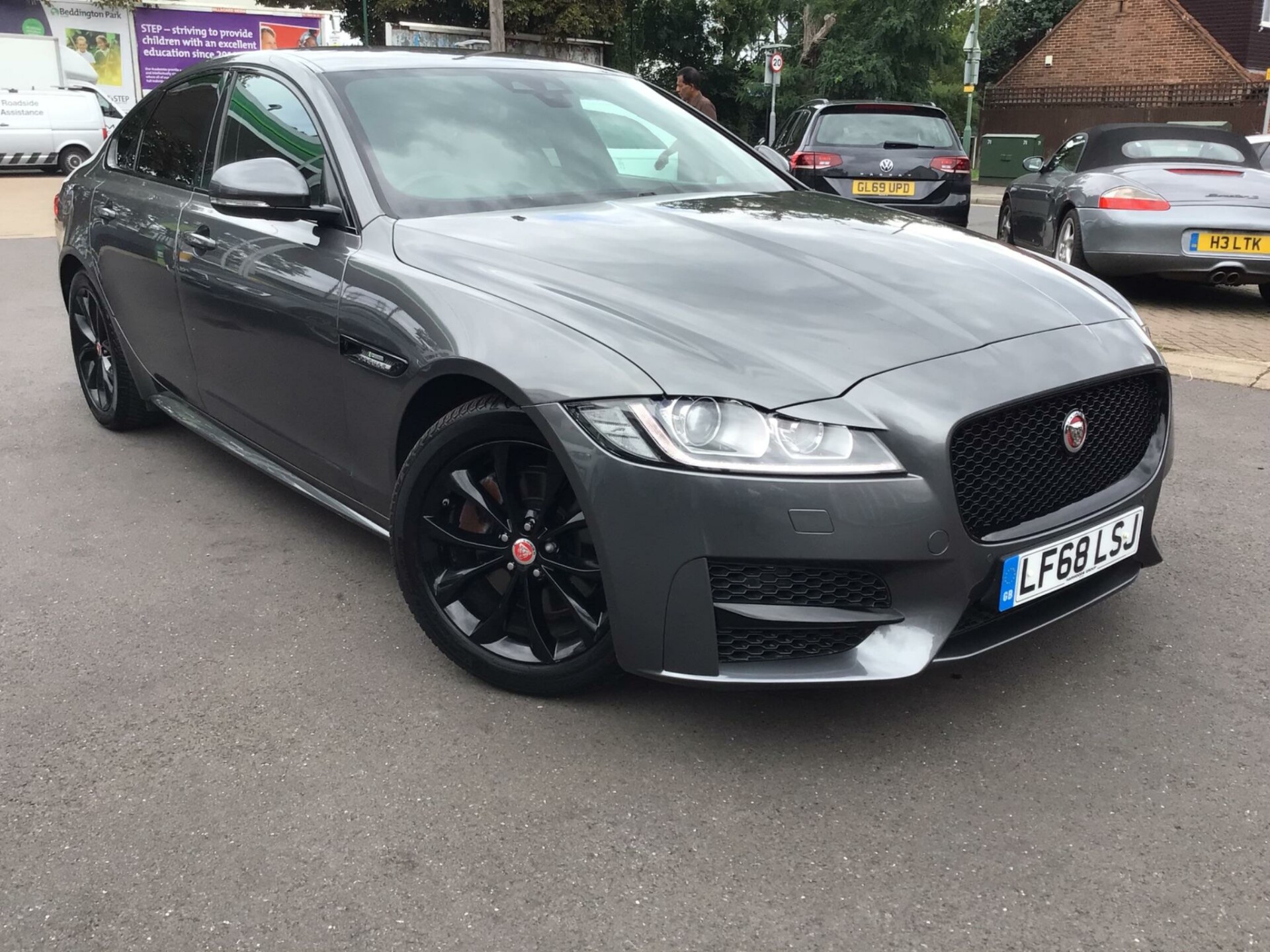 Jaguar XF