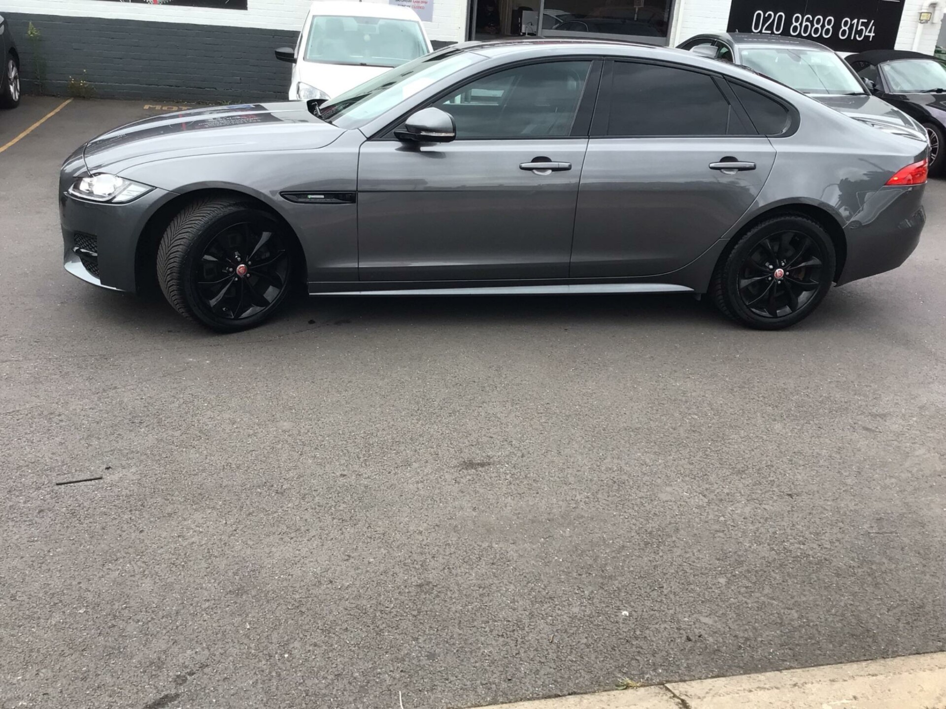 Jaguar XF