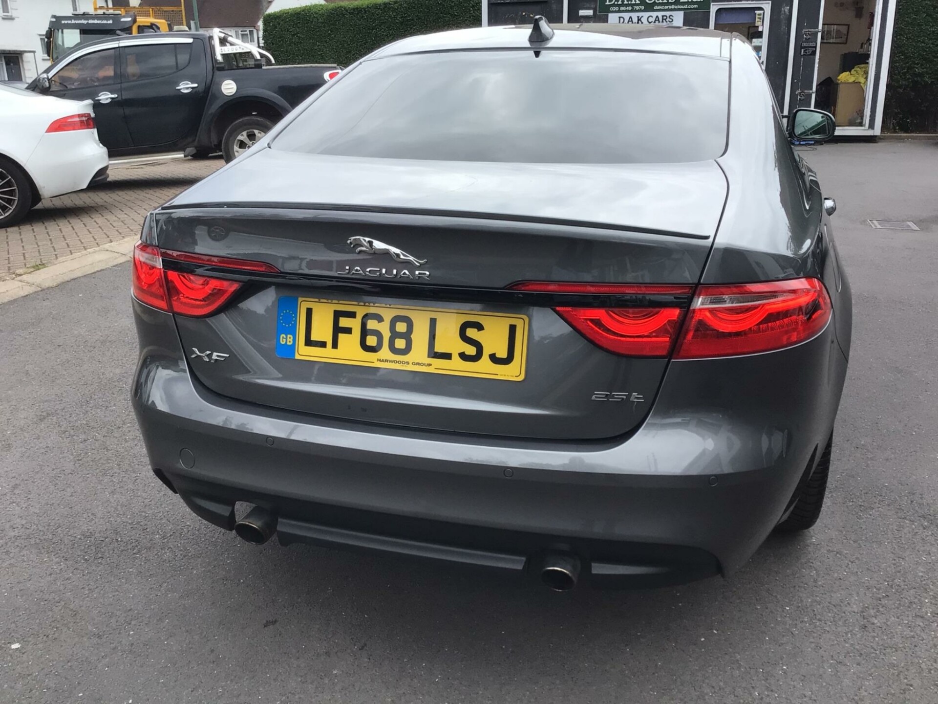 Jaguar XF