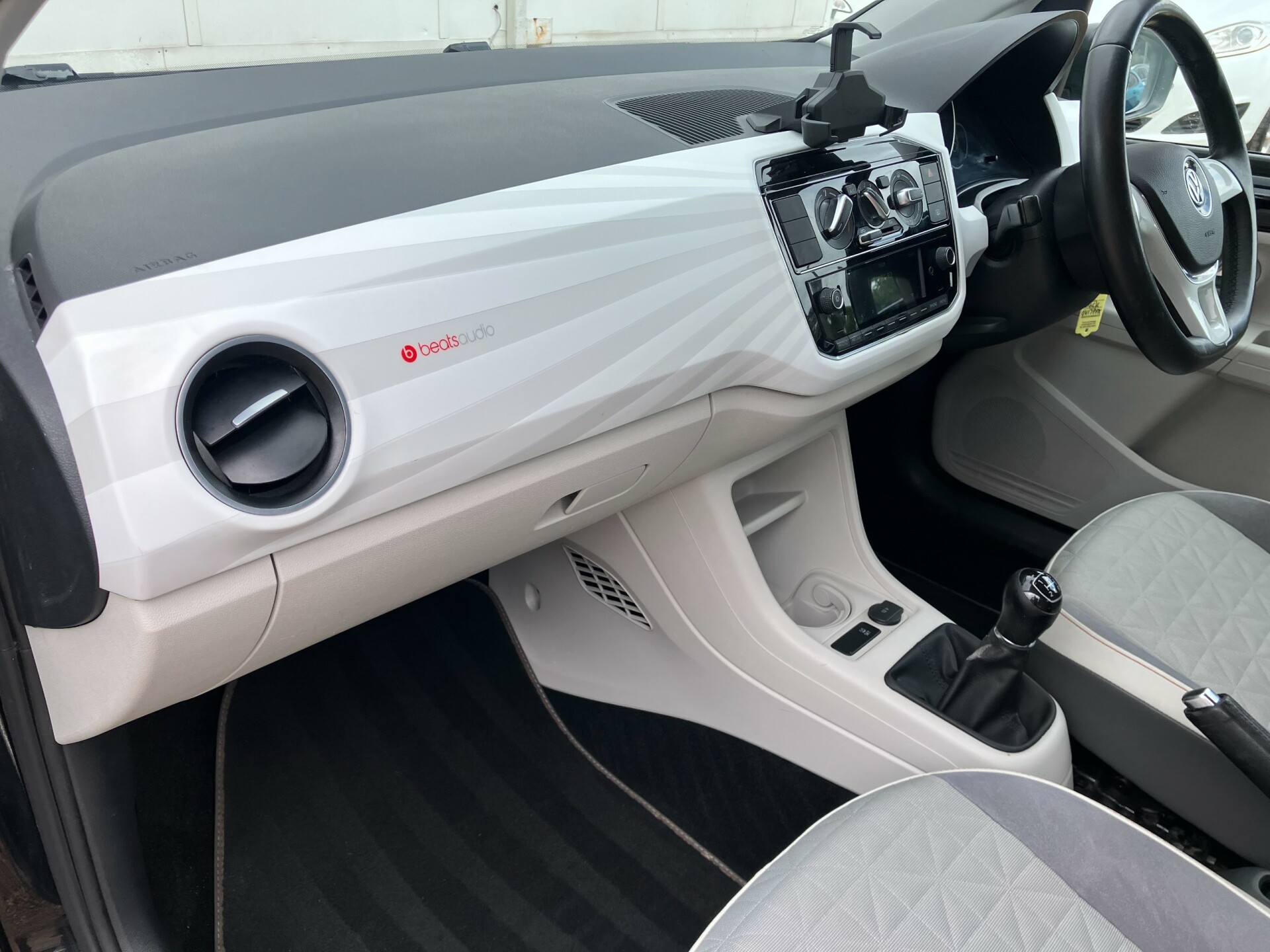 Volkswagen UP