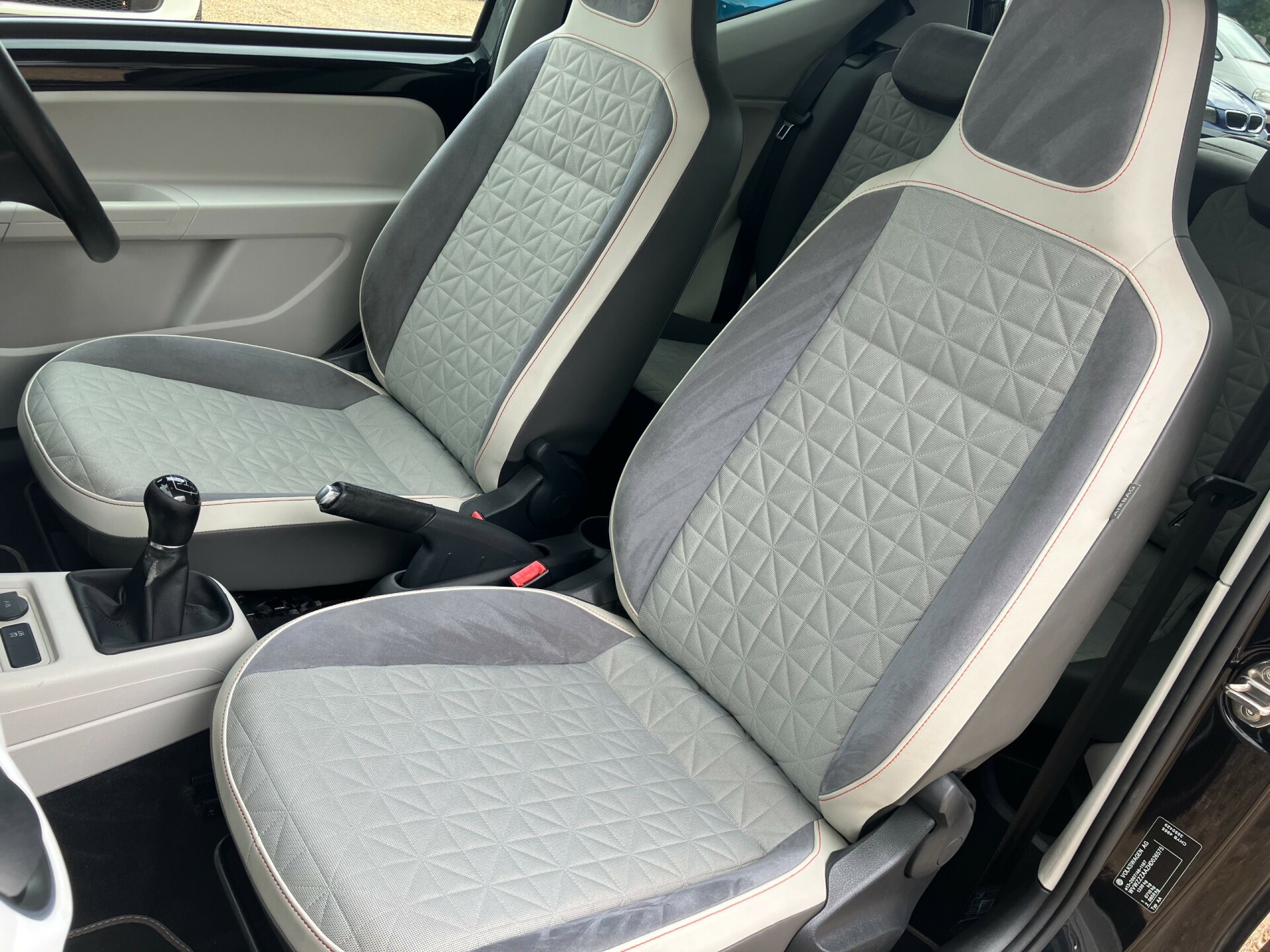 Volkswagen UP
