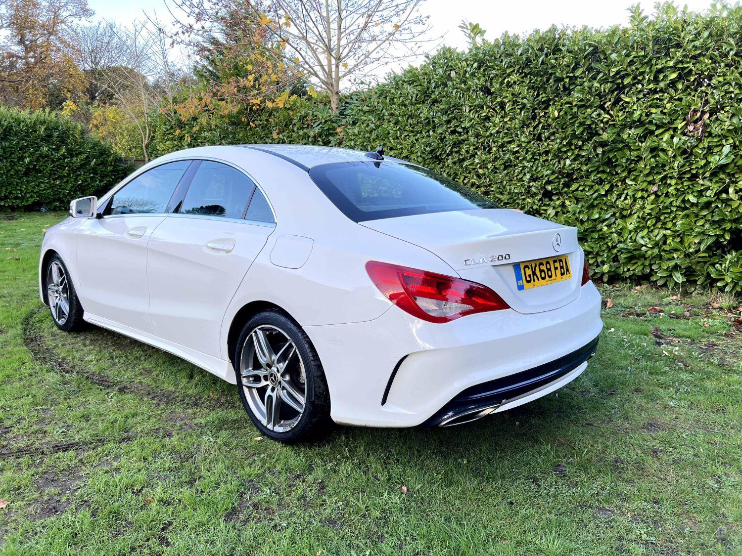 Mercedes Benz CLA