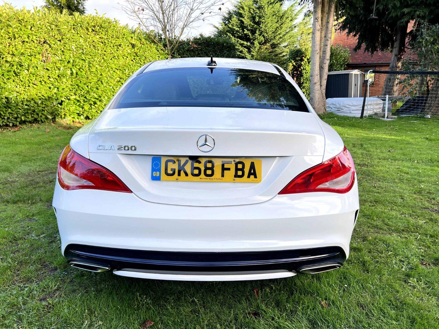 Mercedes Benz CLA