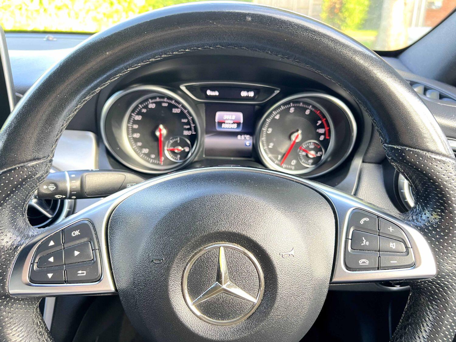 Mercedes Benz CLA