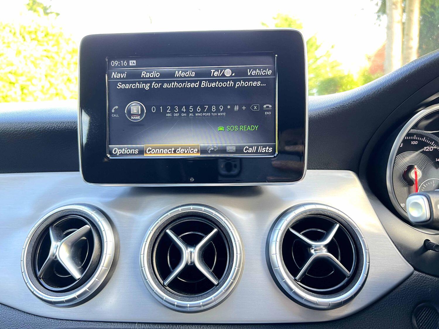 Mercedes Benz CLA