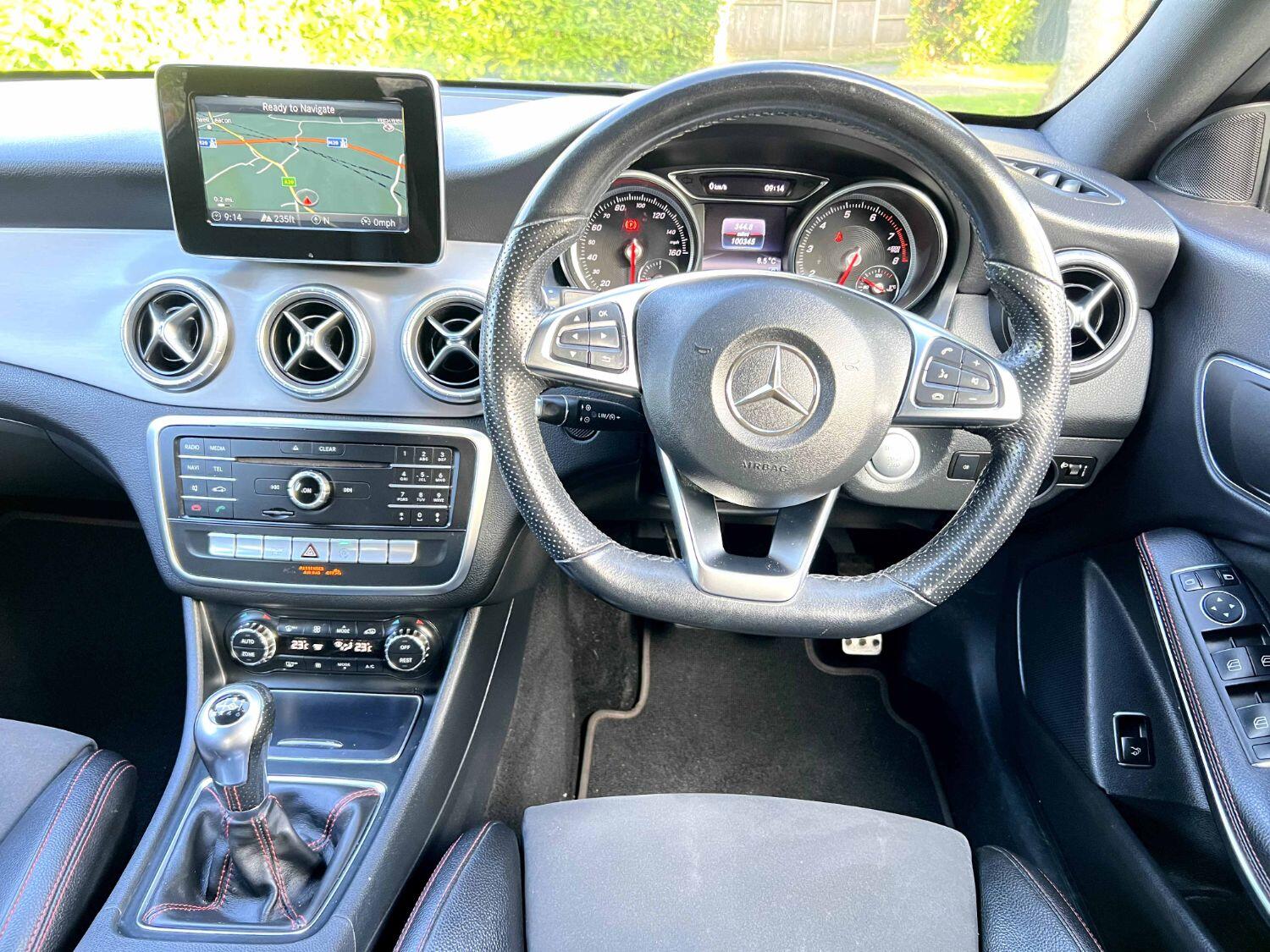 Mercedes Benz CLA