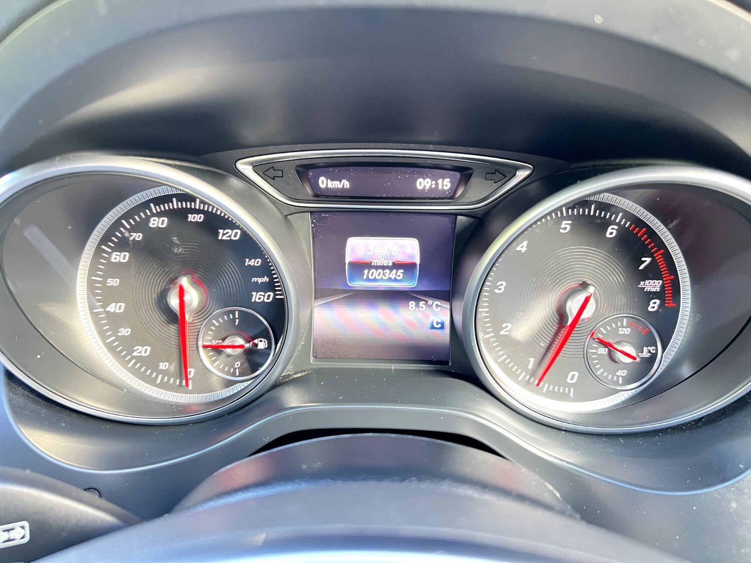 Mercedes Benz CLA