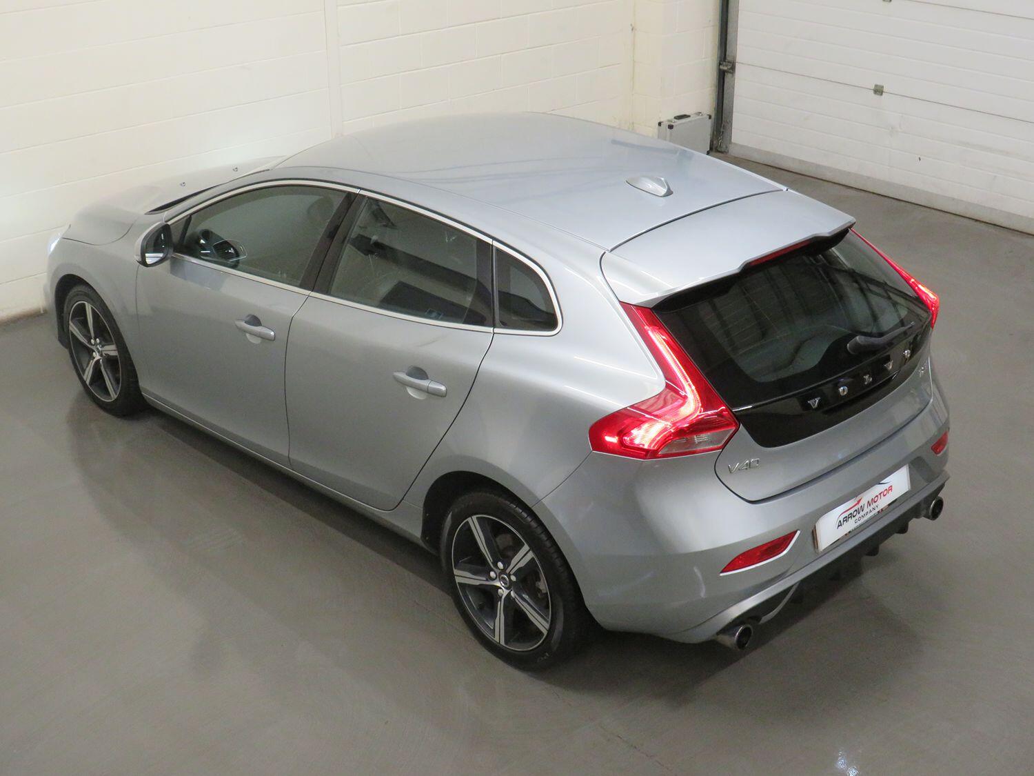 Volvo V40