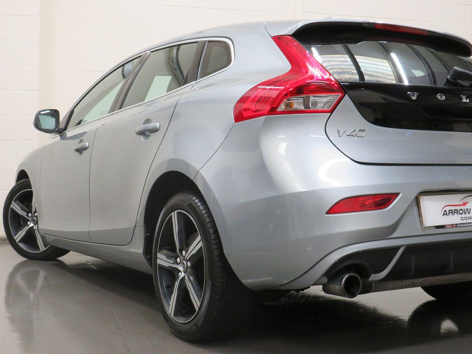 Volvo V40